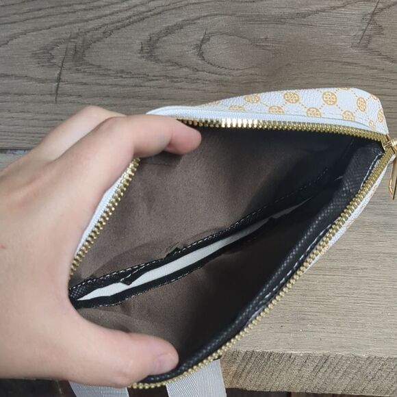 White and Gold Crossbody Fanny Belt Bag Women's - Picture 10 of 10